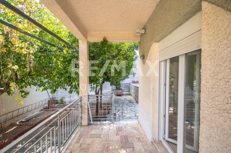 Property photo 3 of 25
