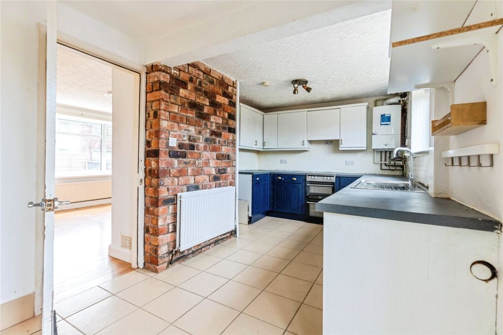 Property photo 3 of 17 Picture No. 24