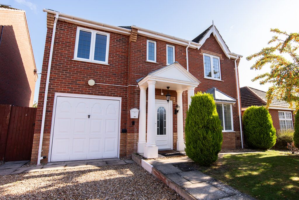 Property photo 1 of 33