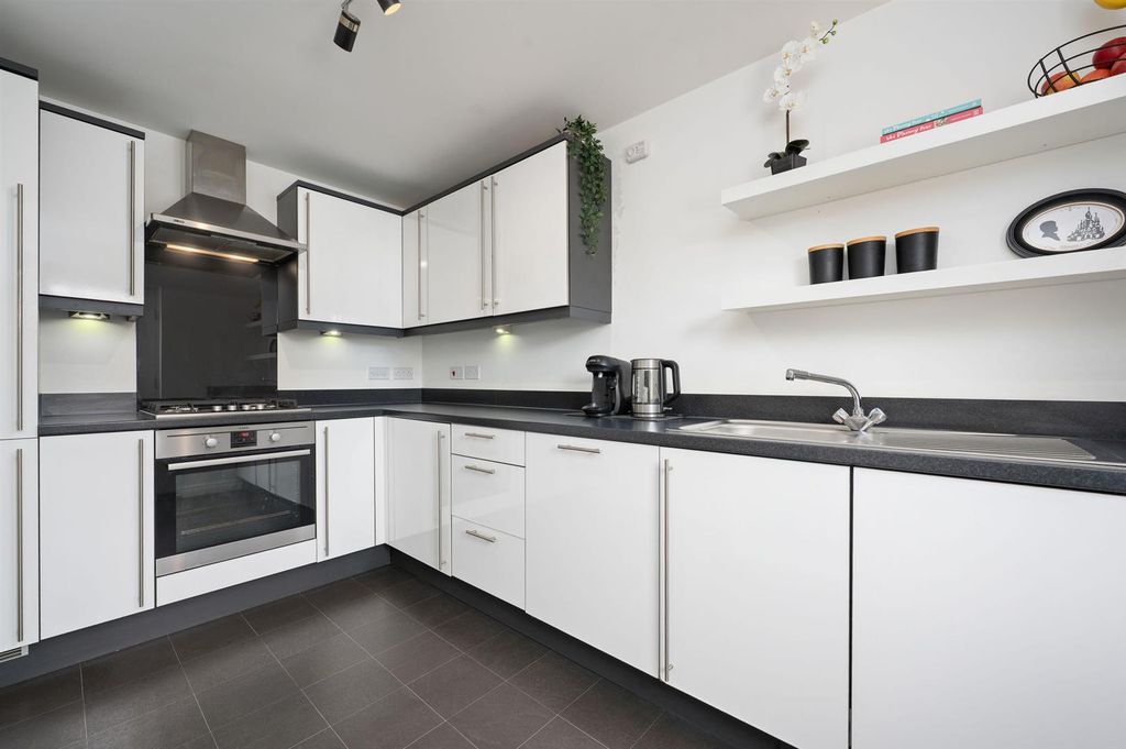 Property photo 3 of 33 9.Jpg