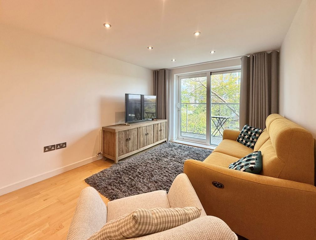 Property photo 3 of 18 Gallery