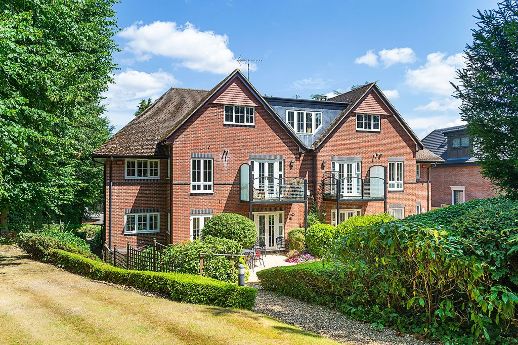 Property photo 3 of 13