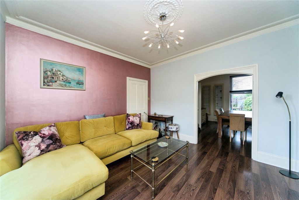 Property photo 3 of 23 Picture No. 06