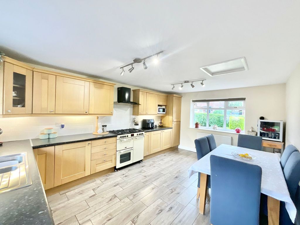 Property photo 3 of 30