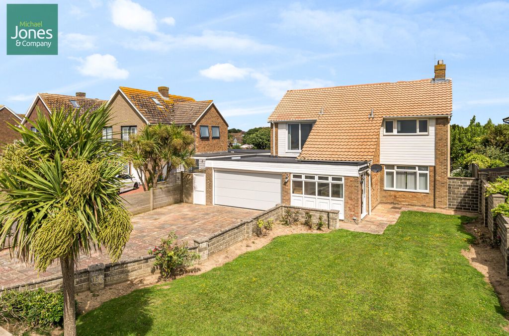 Property photo 1 of 27 External