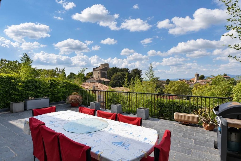 Property photo 1 of 10 Montauroux, Provence – 3 Bedrooms Apartment With A 60 m² Terrace And Open Views