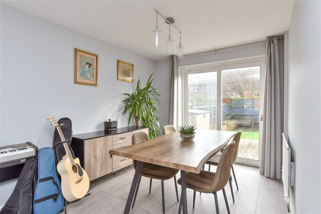 Property photo 2 of 12 Lounge/ Diner