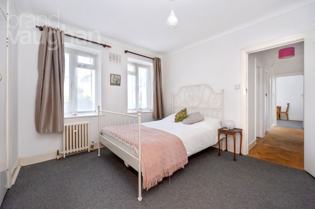 Property photo 3 of 16 Picture No. 17