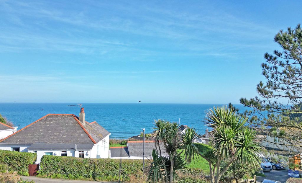 Property photo 2 of 12 Photo 2