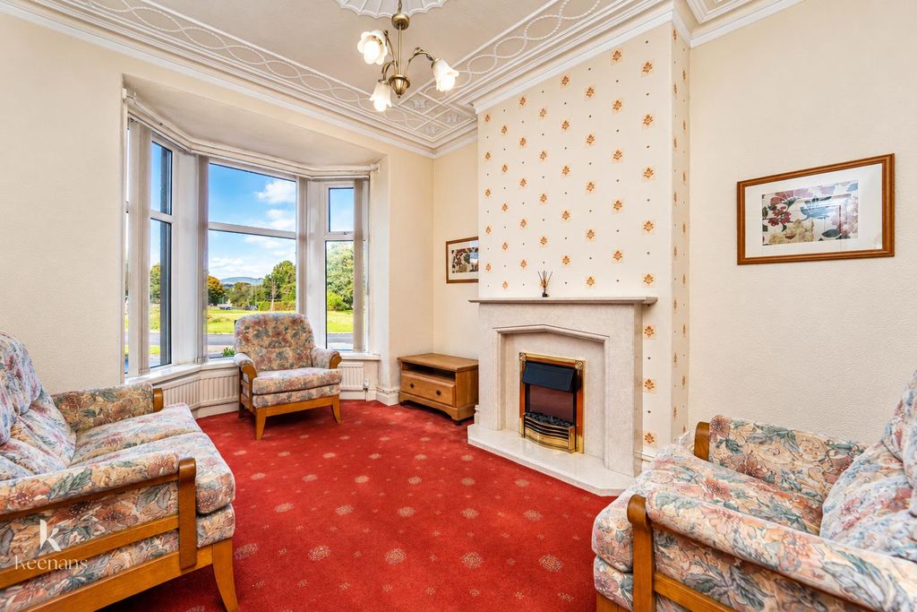 Property photo 2 of 29