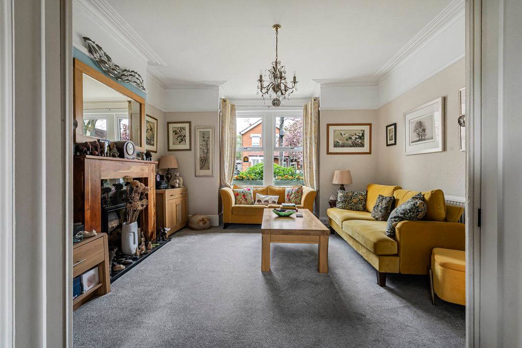 Property photo 2 of 21 Living Room