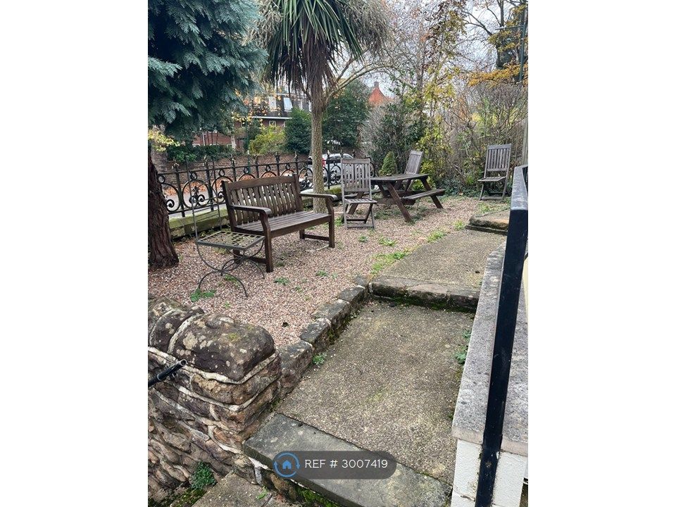 Property photo 2 of 11