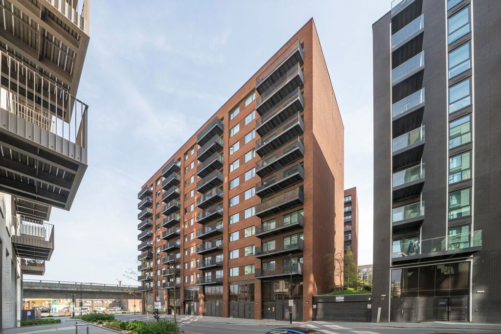 Property photo 1 of 6