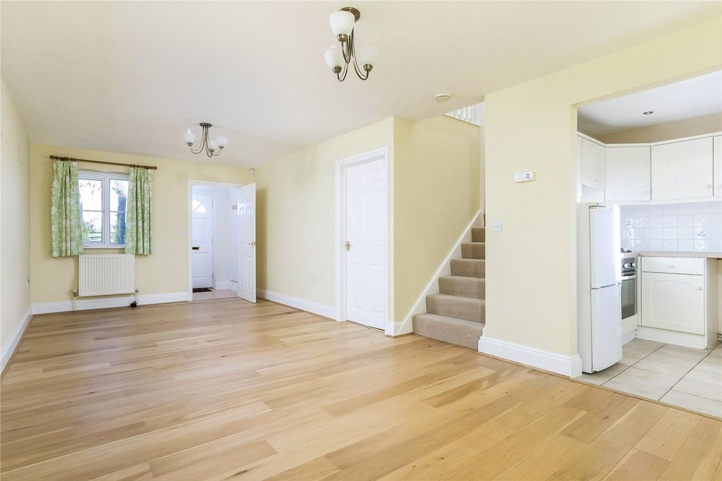Property photo 2 of 16 Picture No. 15