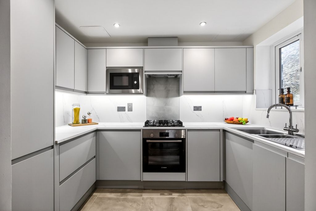 Property photo 2 of 20 Pbox-Img.Jpg