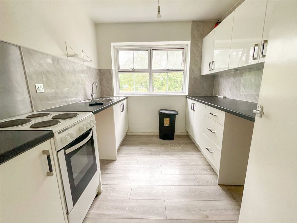 Property photo 2 of 6 Picture No. 06