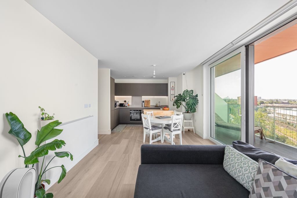 Property photo 1 of 13 094A5410