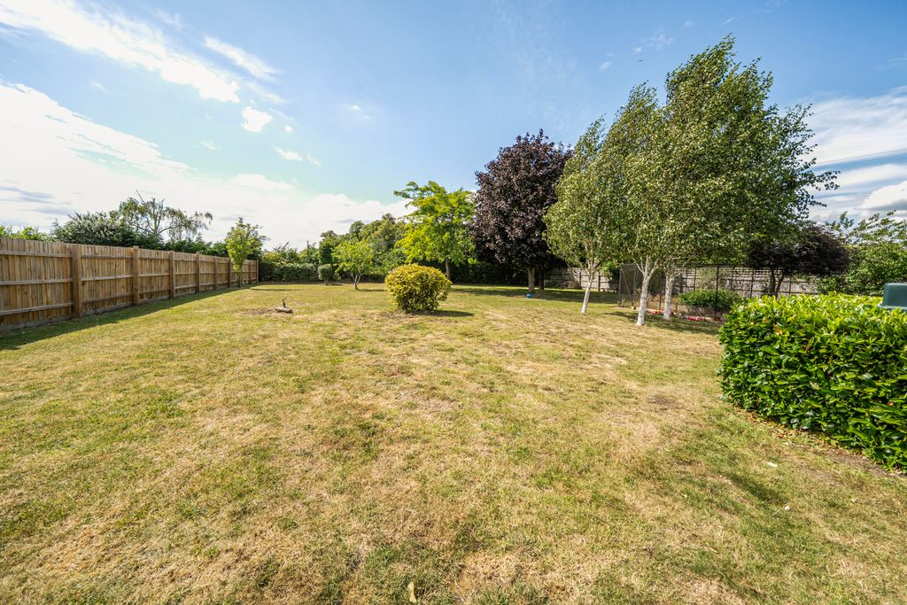 Property photo 3 of 15 1484867 (9)