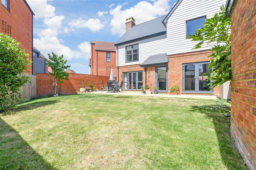 Property photo 1 of 8 Rear Garden
