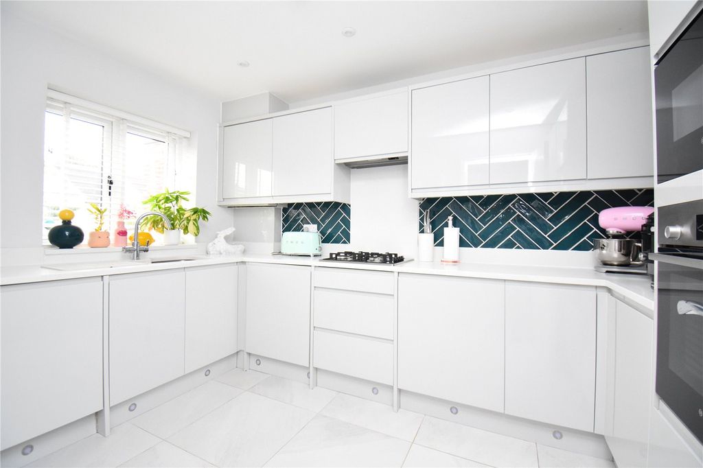 Property photo 3 of 13 Reception