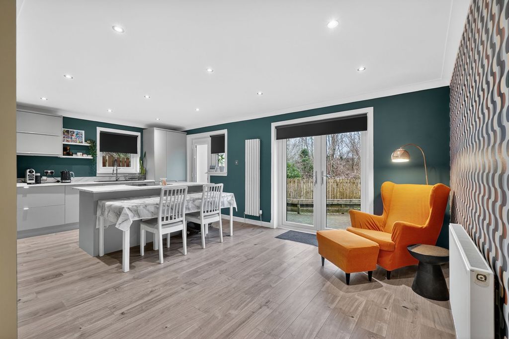 Property photo 3 of 30