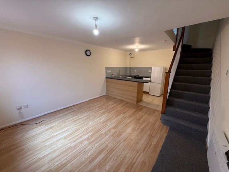 Property photo 2 of 5 Photo 7