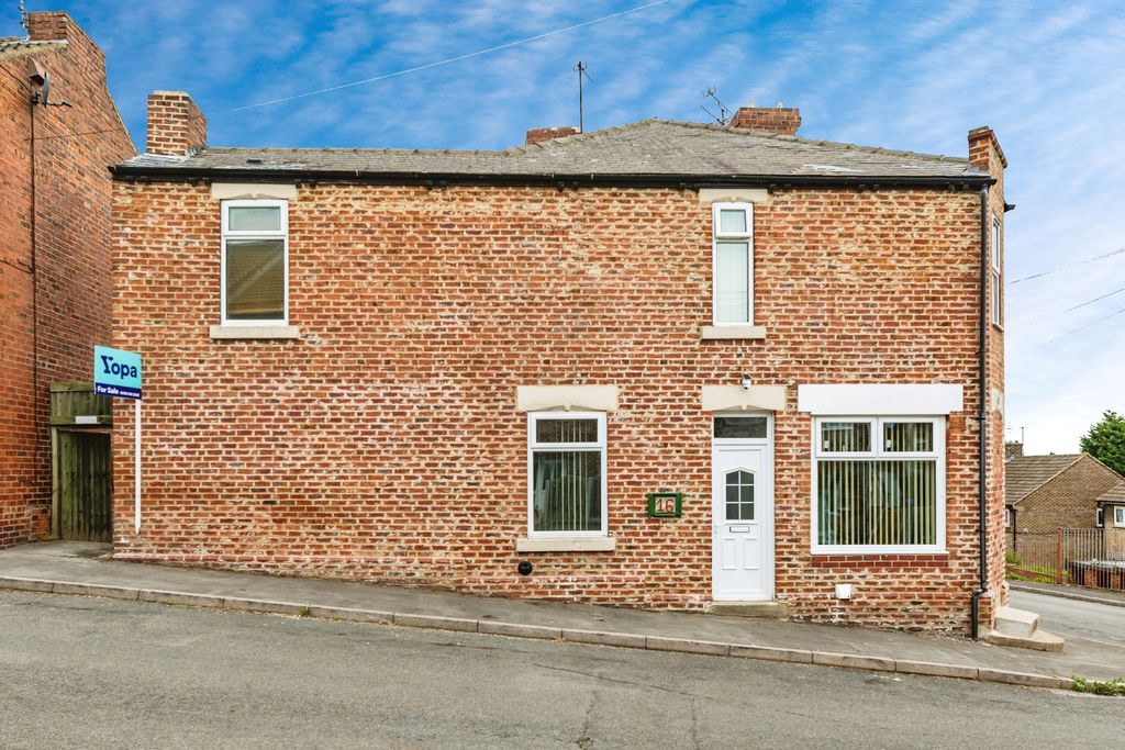 Property photo 1 of 20 2A8A4487