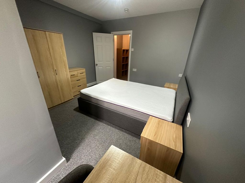 Property photo 2 of 5 Photo