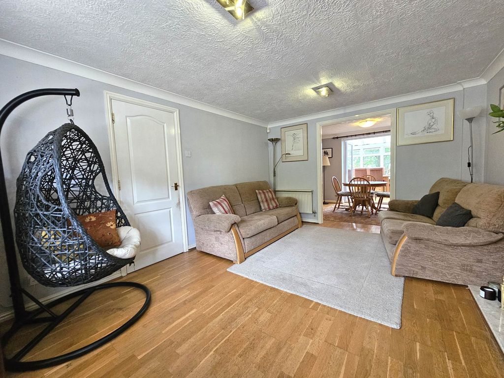 Property photo 3 of 18