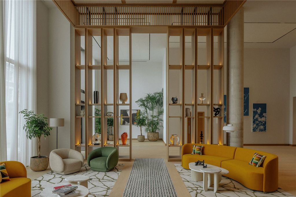 Property photo 2 of 17 Lobby