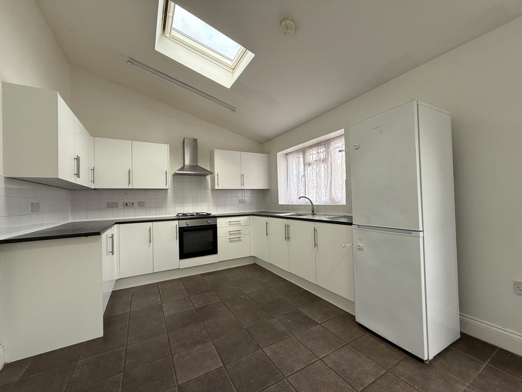 Property photo 3 of 20 Whatsapp Image 2026-10-01 At 5.04.19?Pm (11)