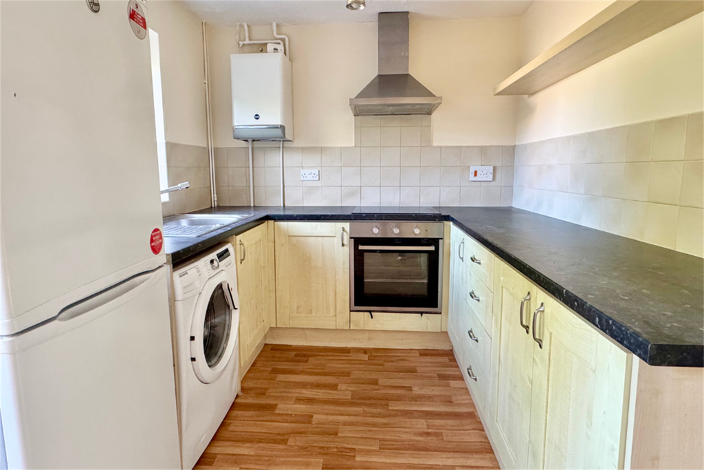 Property photo 3 of 17 Kitchen/Diner
