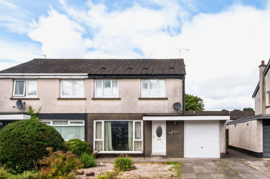 Property photo 1 of 15 External Front
