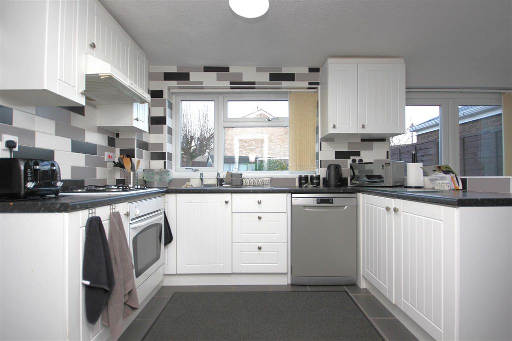 Property photo 3 of 18 Img_9754.Jpg