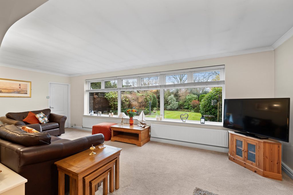 Property photo 2 of 21