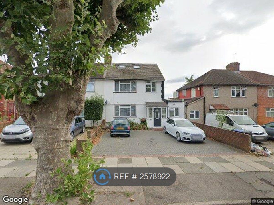 Property photo 1 of 24
