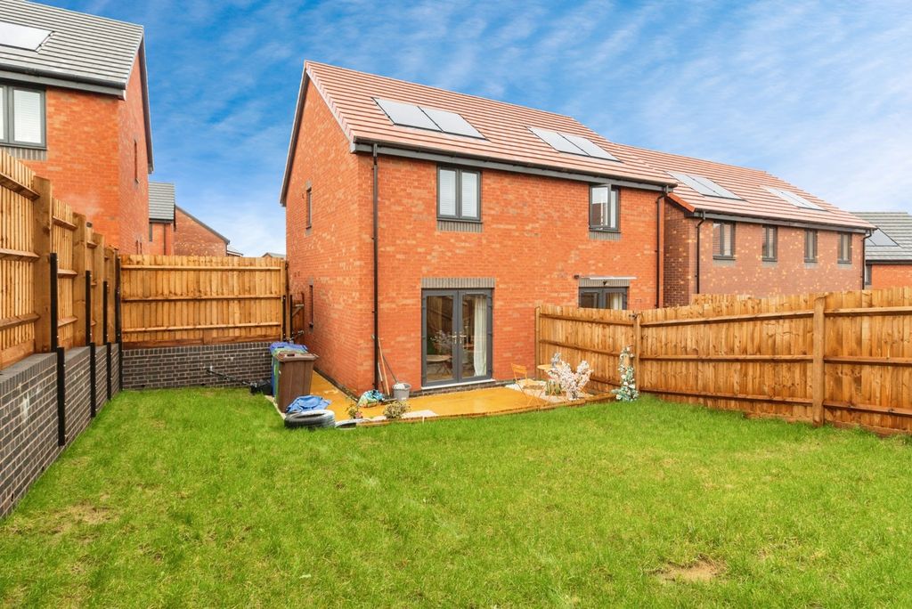 Property photo 3 of 15 Pbox-Img.Jpg