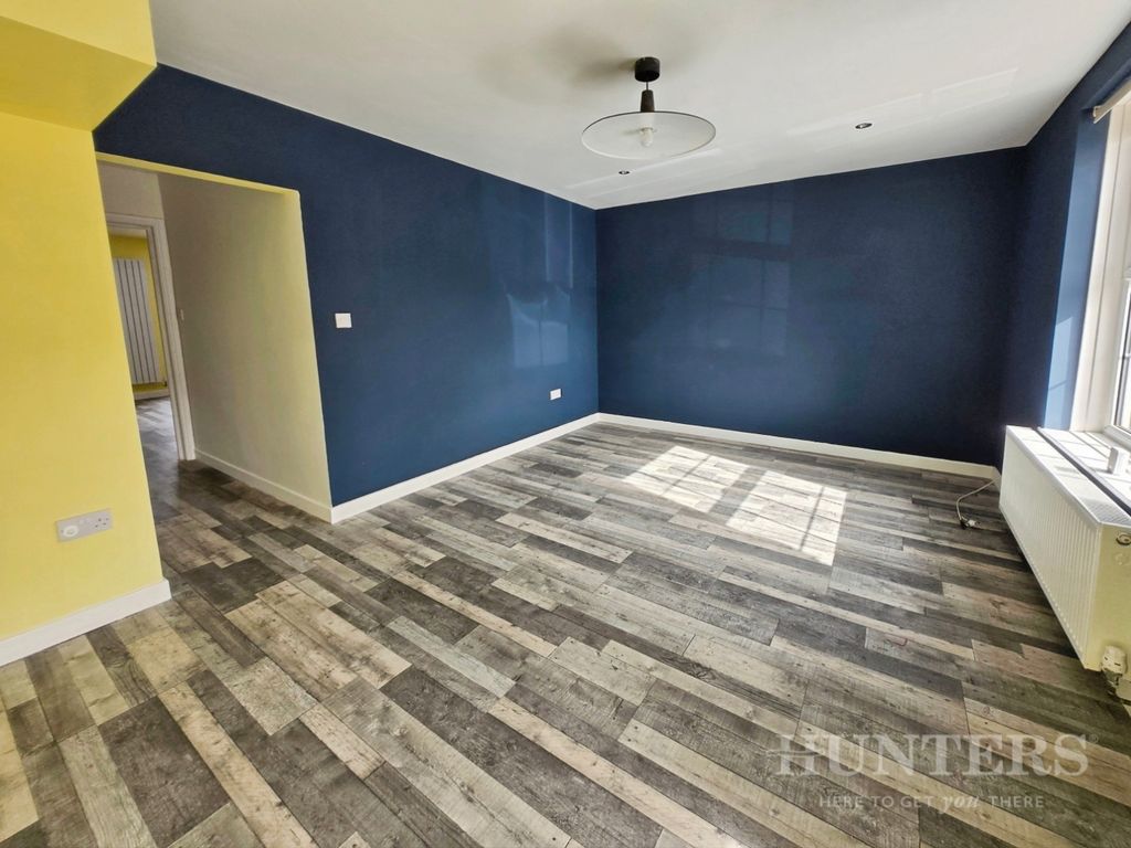 Property photo 3 of 16 Pbox-Img.Jpg
