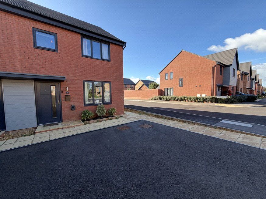 Property photo 1 of 17 Picture No. 24