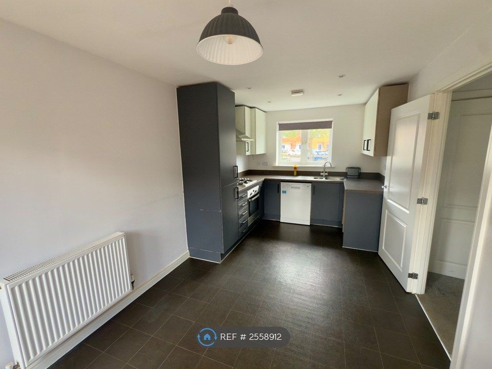 Property photo 3 of 4 Kitchen