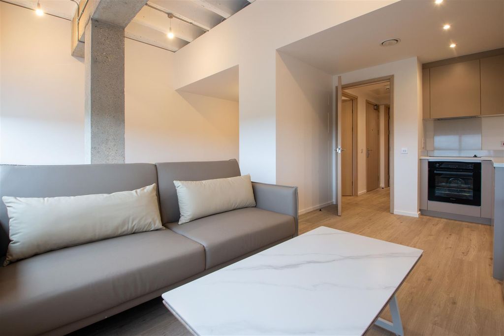 Property photo 3 of 24 416Sta_4.Jpg