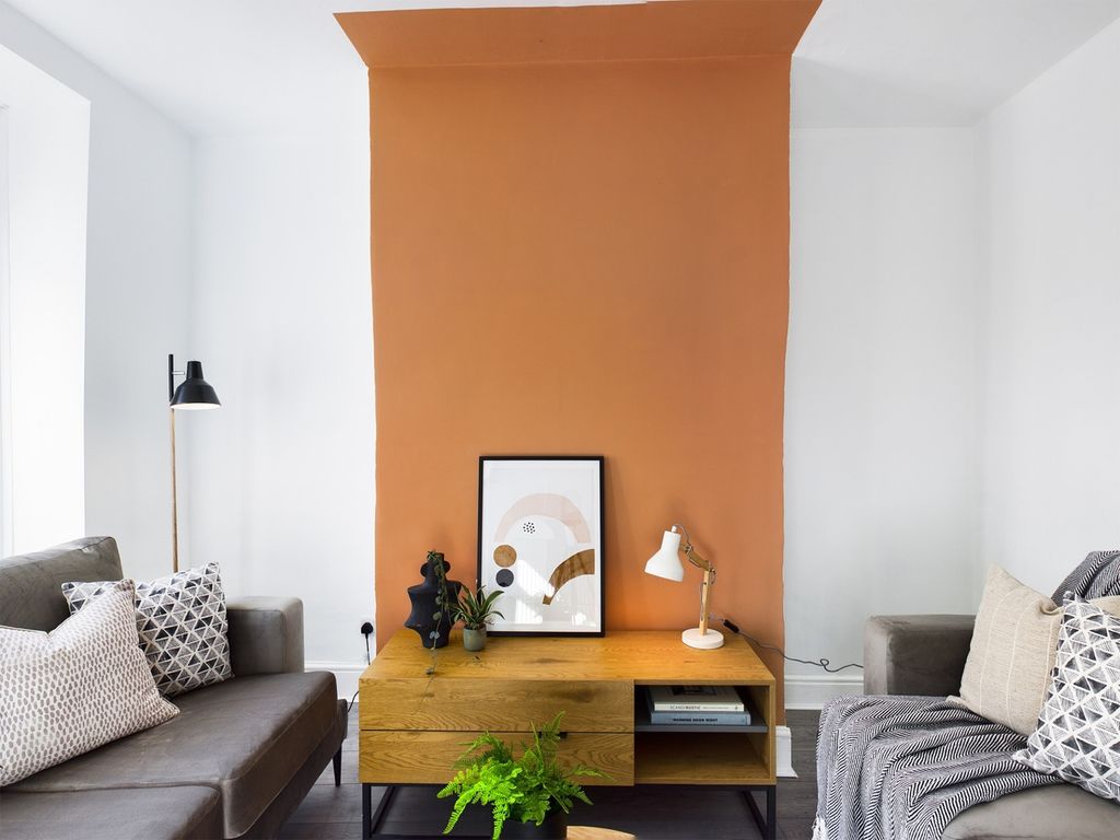 Property photo 1 of 7 A Stylish And Inviting Large Modern Living Room, P...