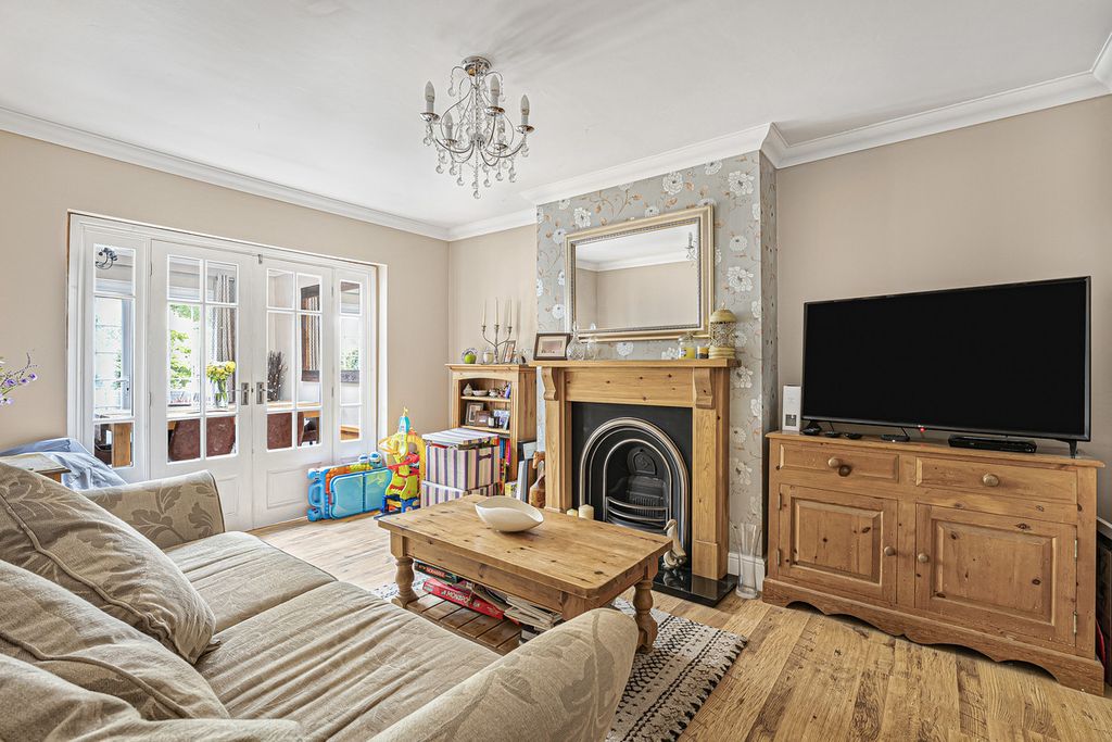 Property photo 3 of 26