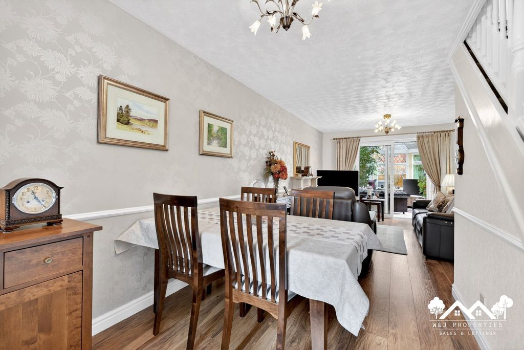 Property photo 2 of 38