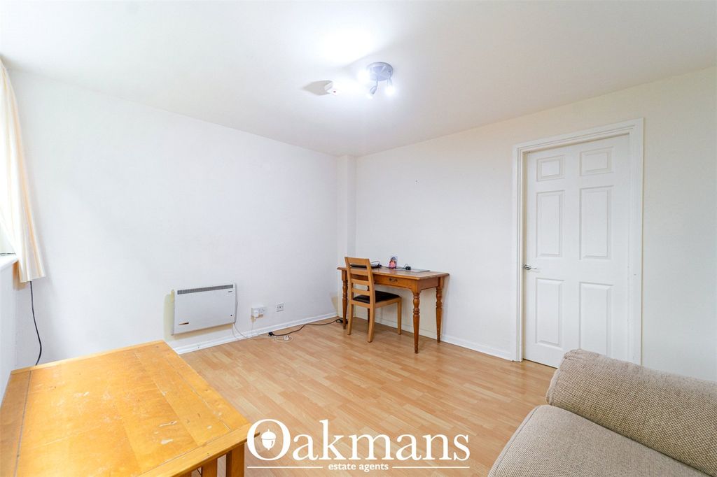 Property photo 3 of 18 Picture No. 17