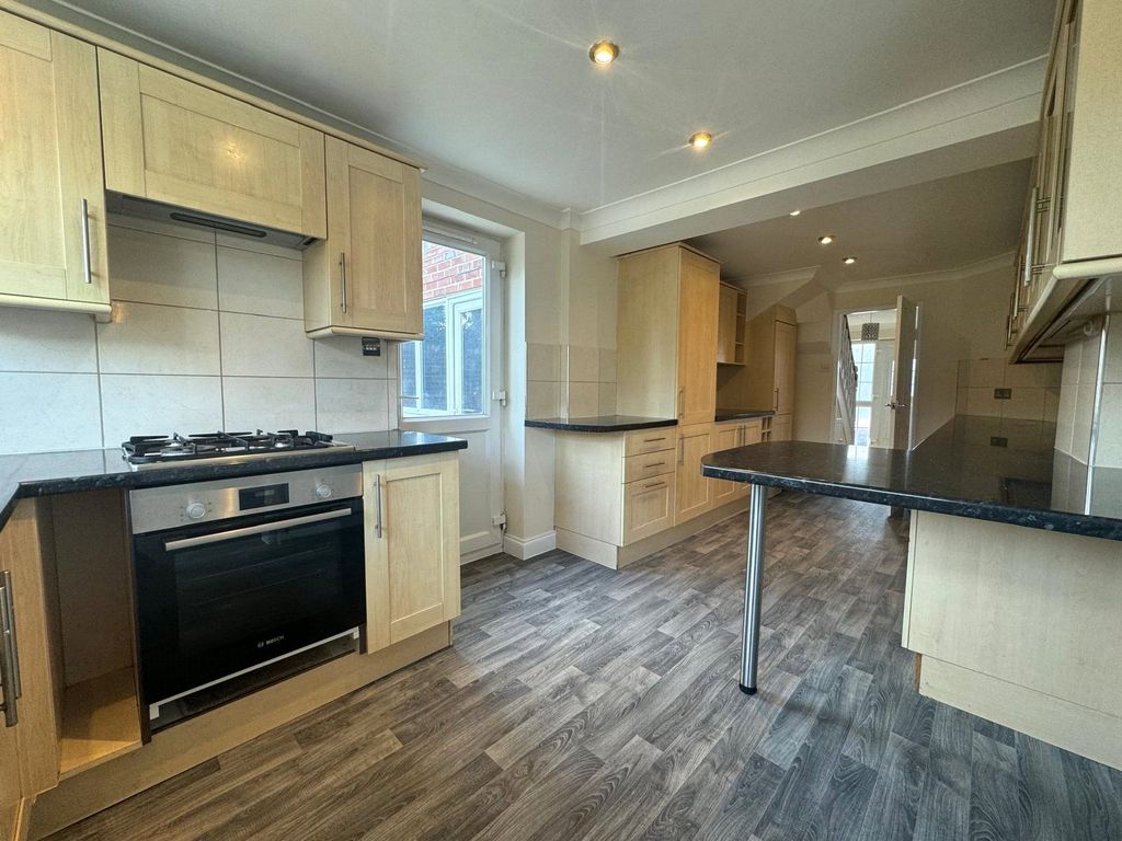 Property photo 3 of 11 Picture No. 26