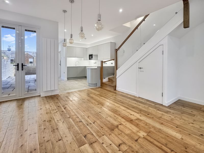 Property photo 2 of 20 Photo 12