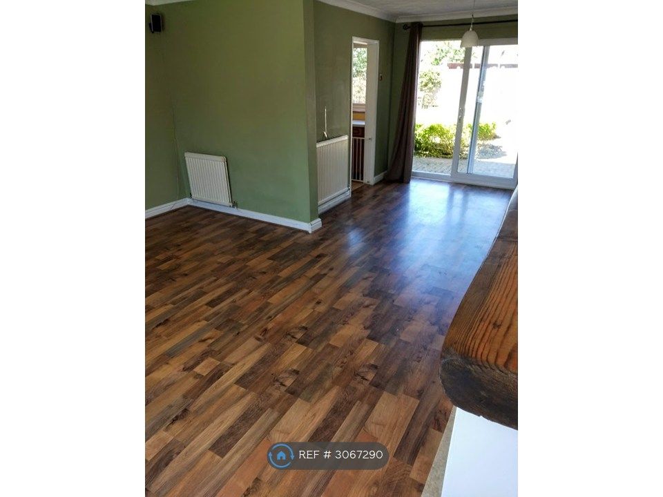 Property photo 3 of 11