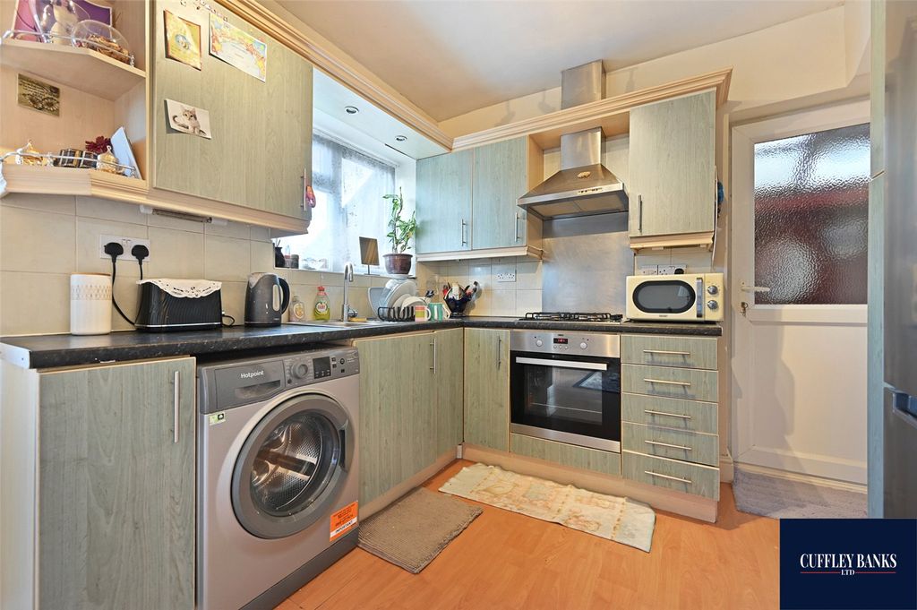 Property photo 2 of 10 Picture No. 02