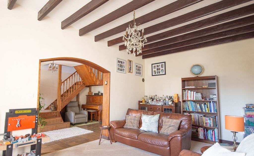 Property photo 2 of 18 Photo 2